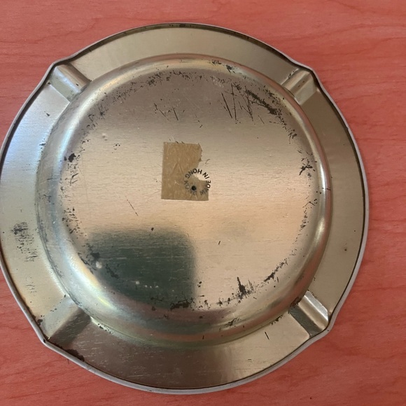 I Love NY Souvenir  vintage metal ashtray with Red Hearts - Picture 4 of 4